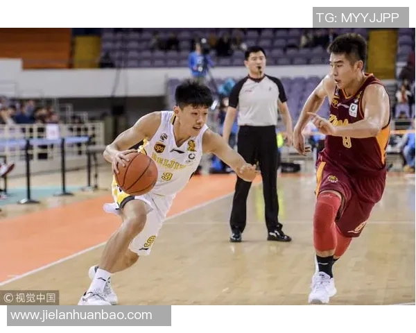 武汉篮球队创新盯防战术解析助力球队崛起与发展 武汉篮球队创新盯防战术解析助力球队崛起与发展